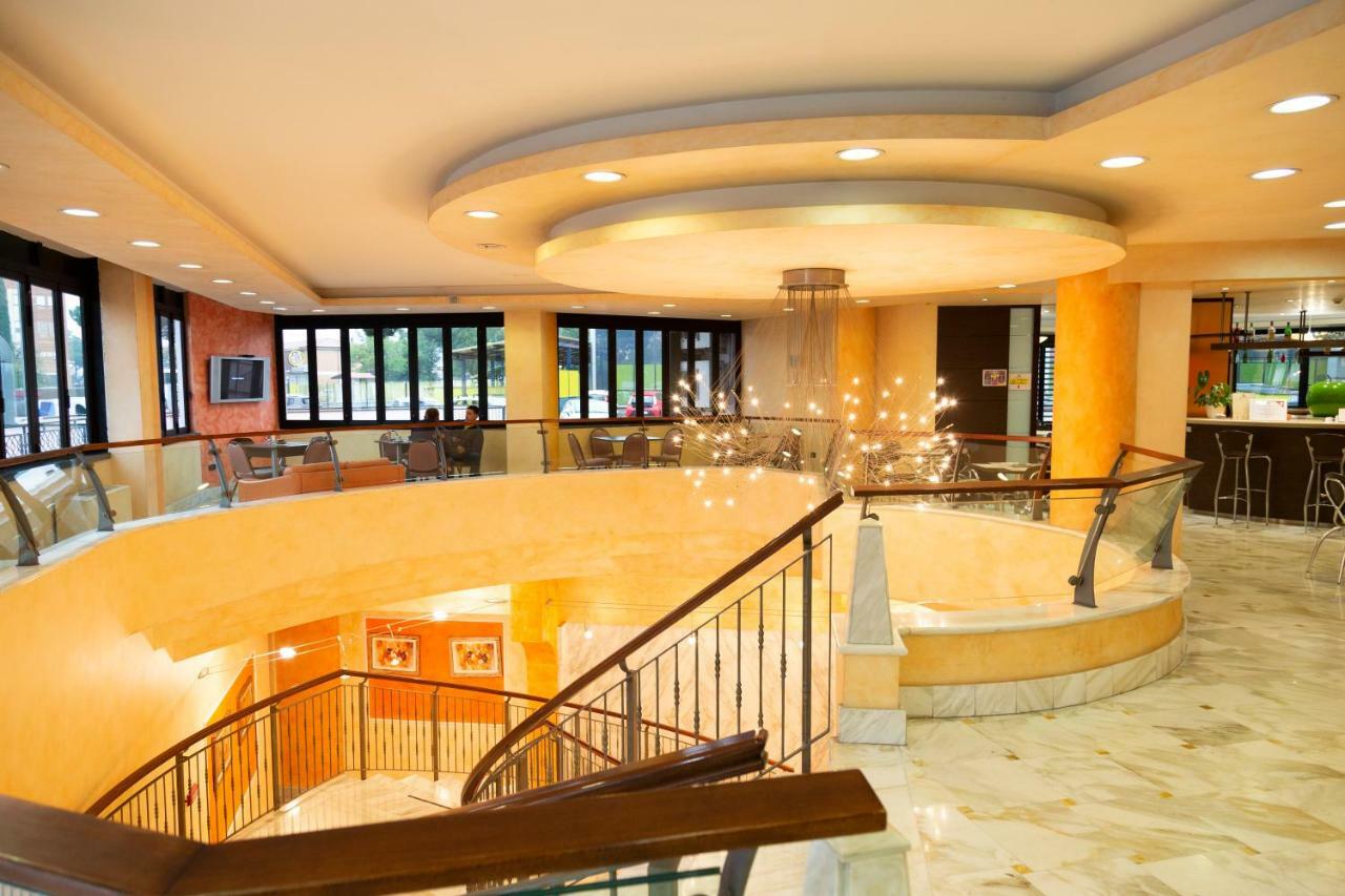 Ih Hotels Roma La Mela - Rome — Foto 1